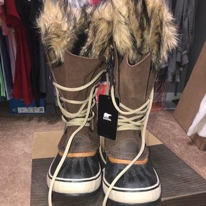 Sorel Joan of Arctic Boots